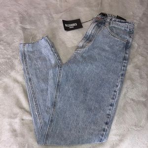 NEW MISSGUIDED Riot High Rise Mom Jeans